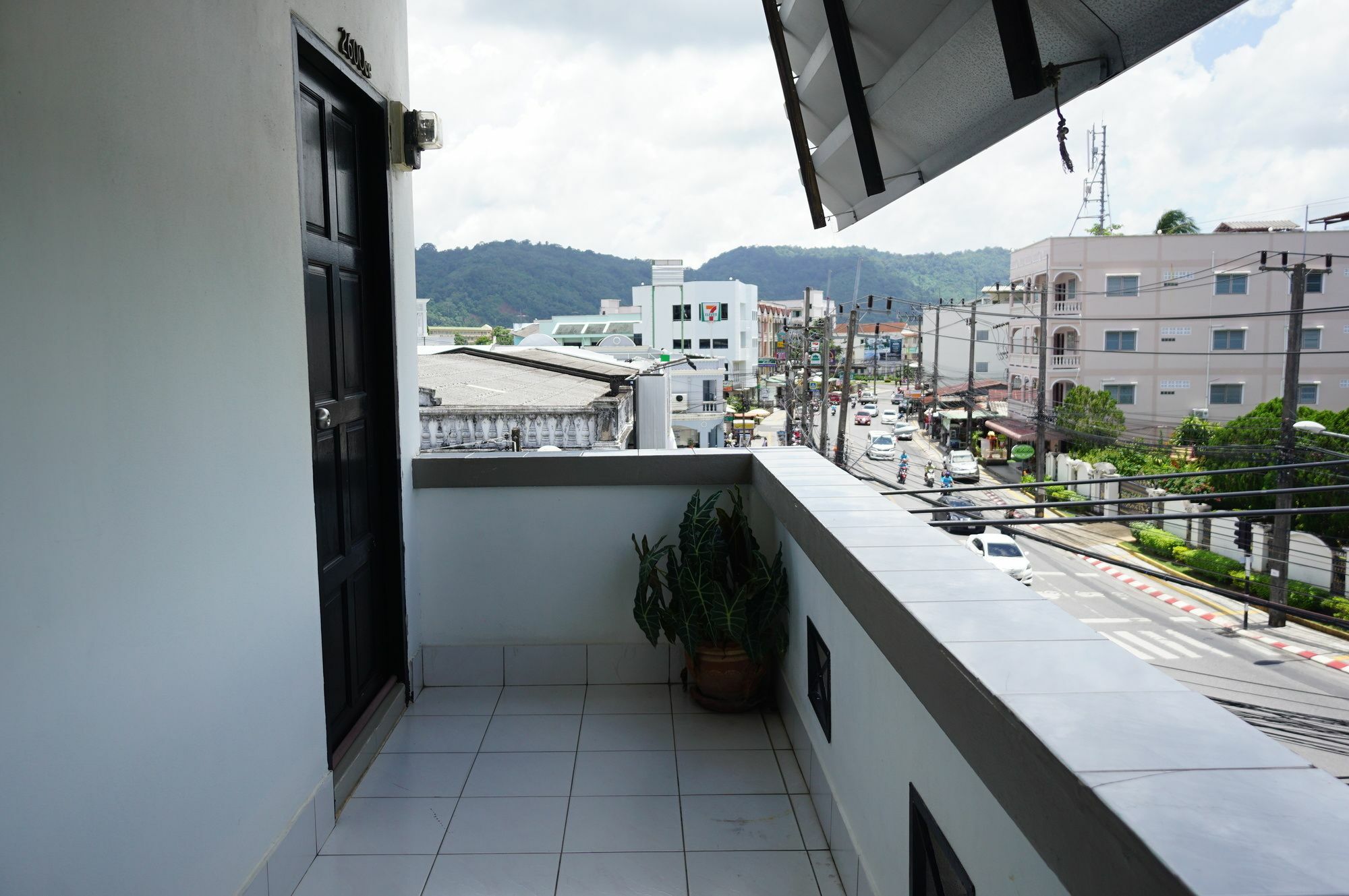 The Auto Place Phuket Exteriör bild